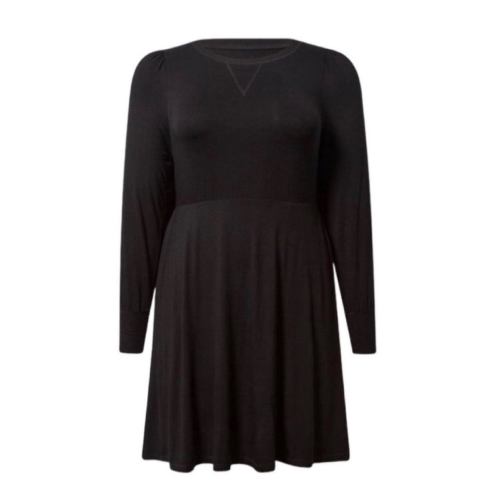 NWT Torrid Black Super Soft Puff Sleeve Skater Dress with Pockets Size 4